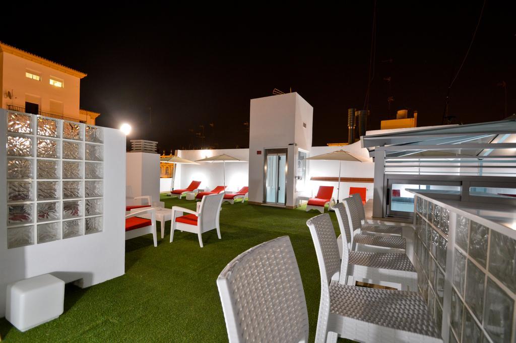 The Zentral Arenal Suites Sevilla Exterior foto