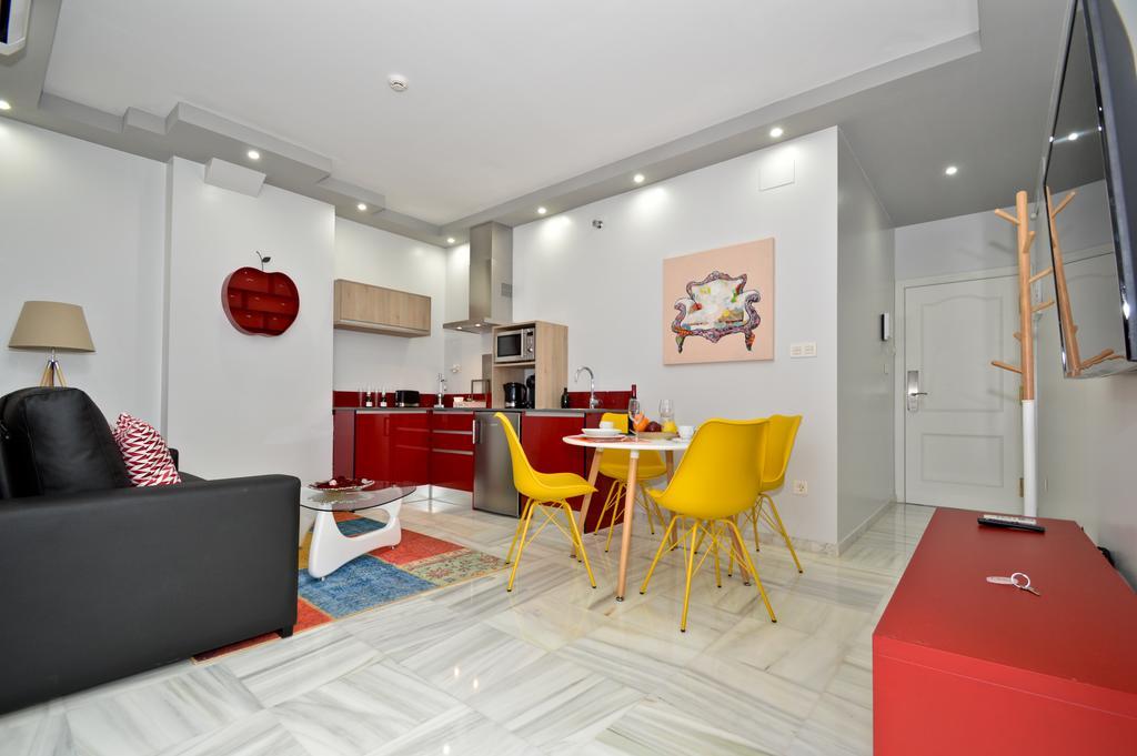 The Zentral Arenal Suites Sevilla Exterior foto