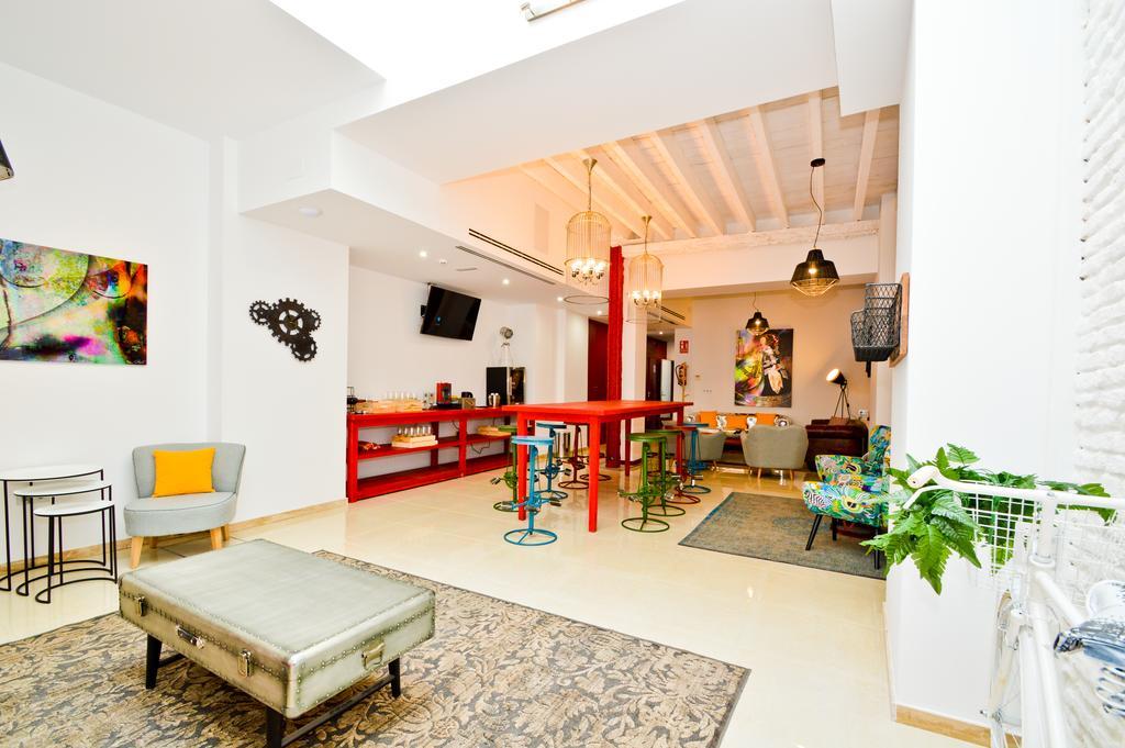 The Zentral Arenal Suites Sevilla Exterior foto